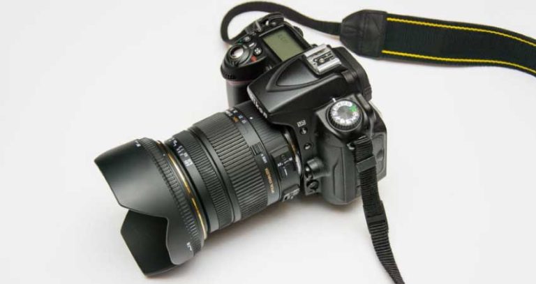 Does Nikon D3100 Have Wifi (All Features)