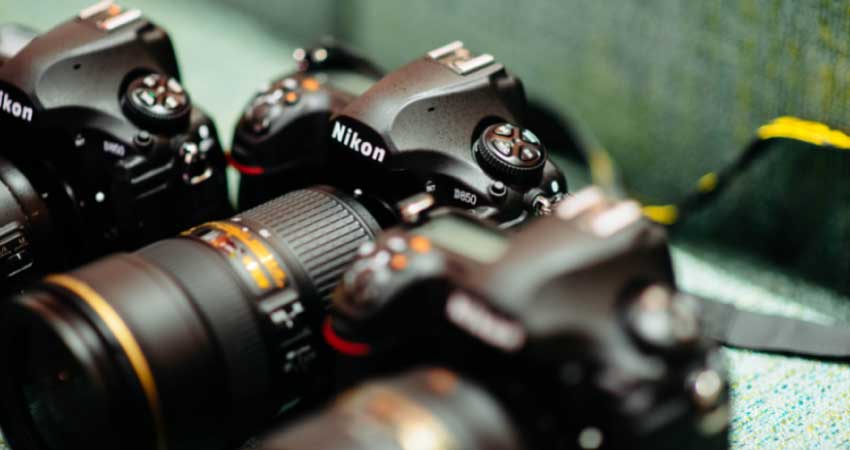 Does Nikon d5200 Have WiFi