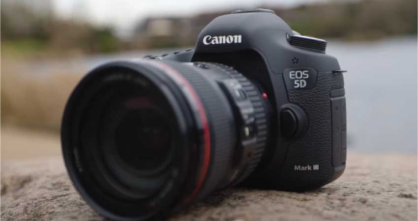 Does Canon 5D Mark III Have Wi-Fi