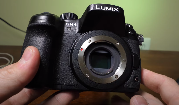 Panasonic LUMIX GH4 Mirrorless Camera Specification And Features