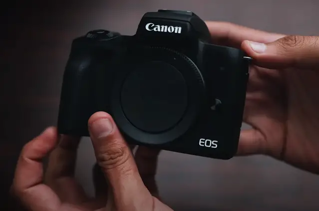  Does Canon M50 Mark II Have IBIS?