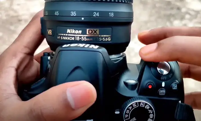 Does Nikon D3200 Have Bluetooth?