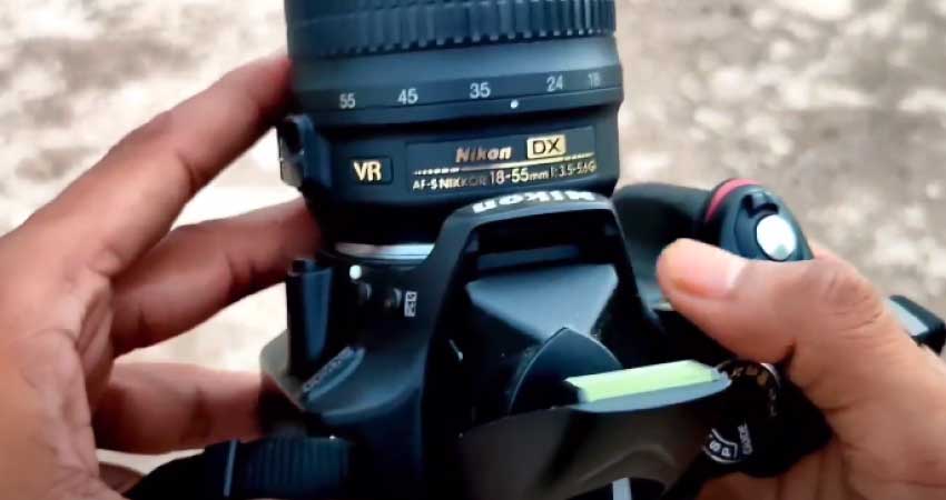 Does Nikon D3200 Have Mic Input?
